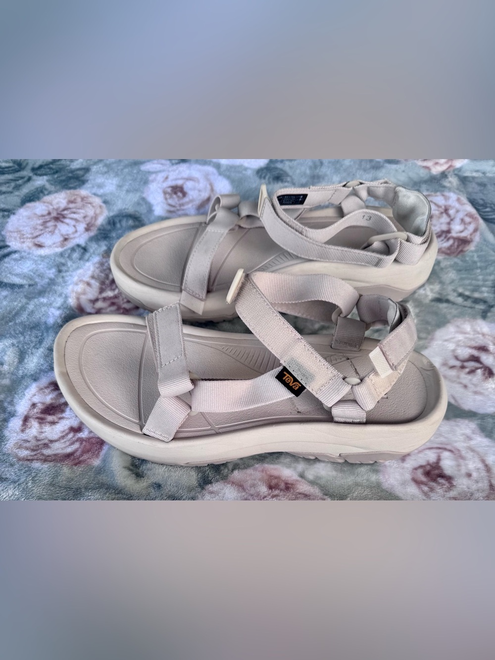 Teva Women’s Hurricane XLT2 Ampsole Platform Sandals Size 13 Beige